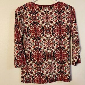 JM collection petite small 3 quarter length sleeve long crop stain glass top